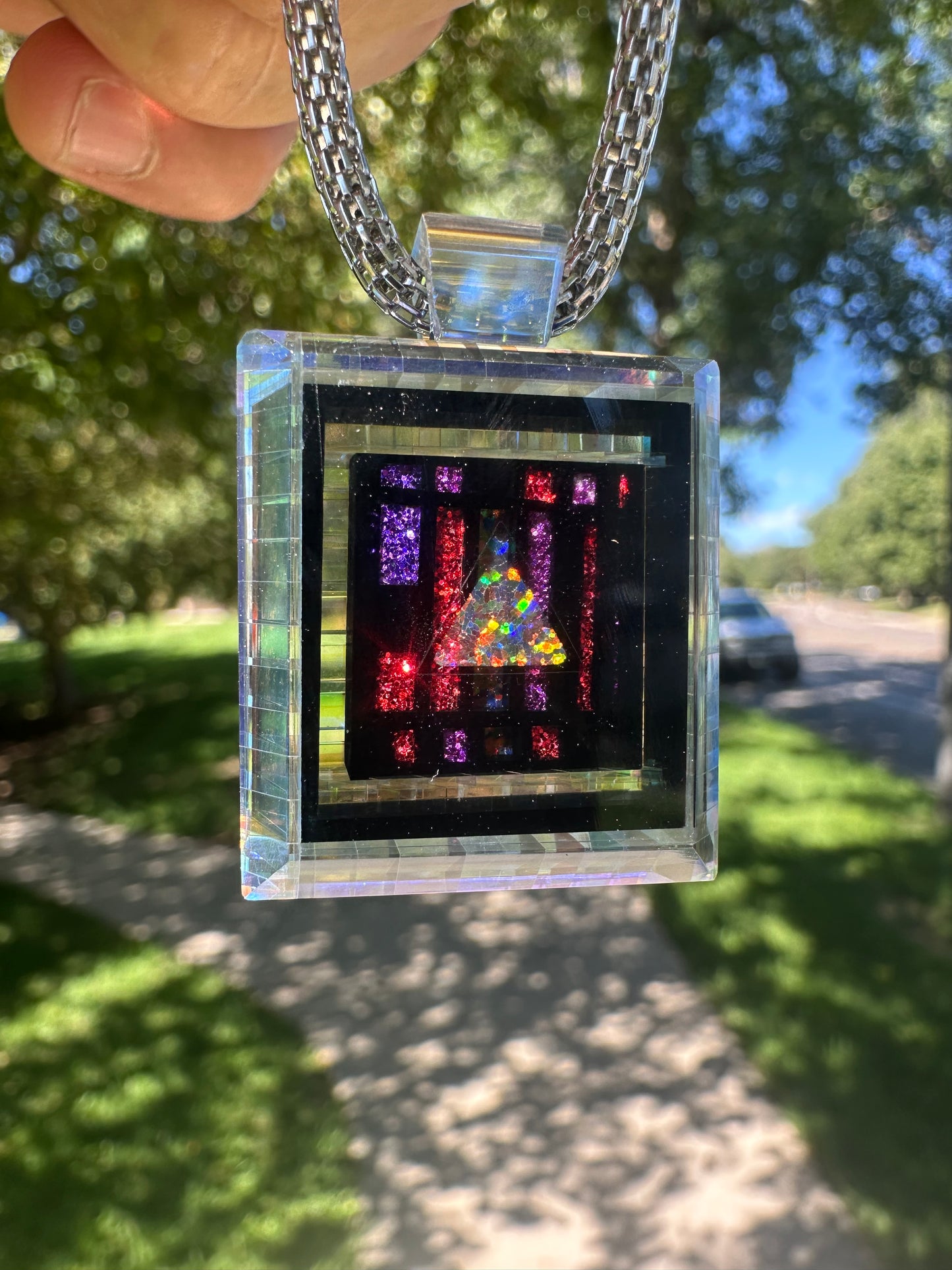 Opal/dichroic g-series