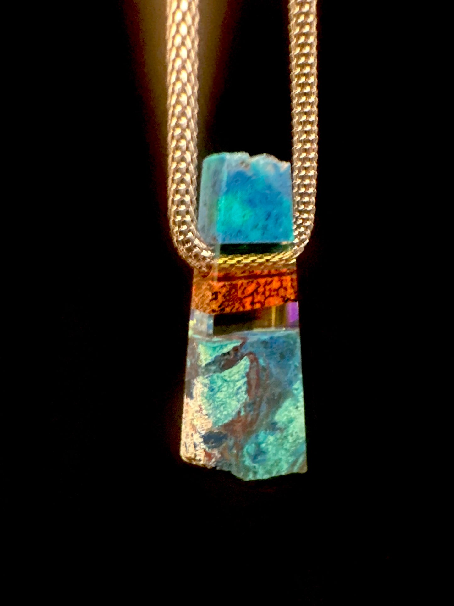 Blue shattuckite