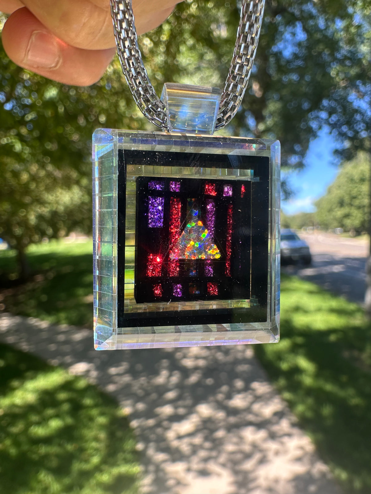 Opal/dichroic g-series