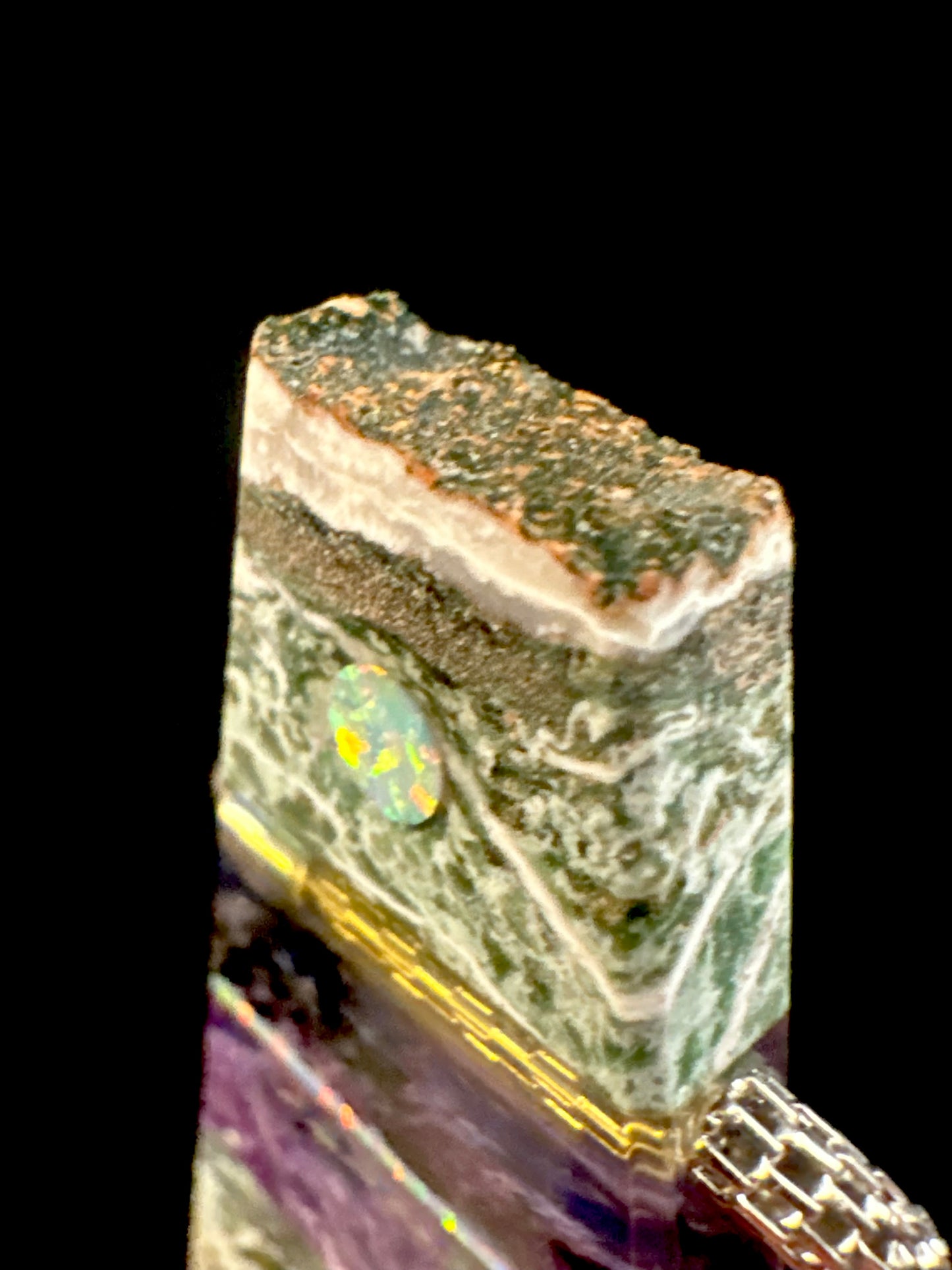 Green zebra jasper/purple charoite