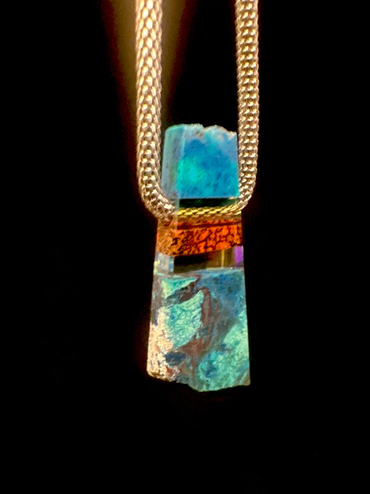 Blue shattuckite