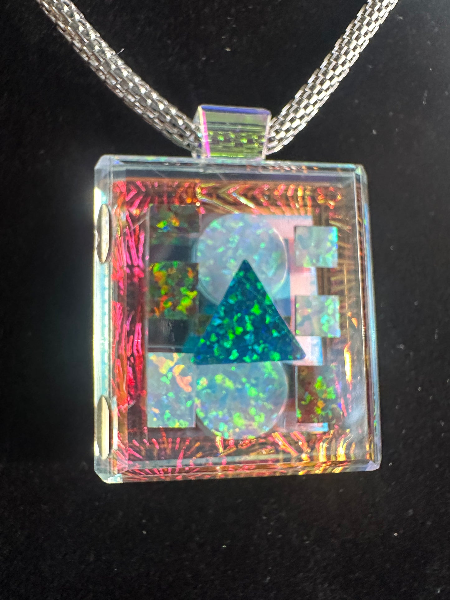 Opal  G-series pendant